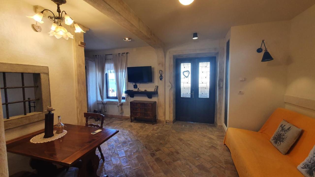 Studio-Apartments Monfort بورتوروز المظهر الخارجي الصورة